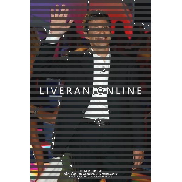 Roma 07/09/2005 Fabrizio Frizzi conduce \' Mister archimede \' in onda il 9 alle 21.00 su Raiuno ph TvPhoto/agenzia aldo liverani
