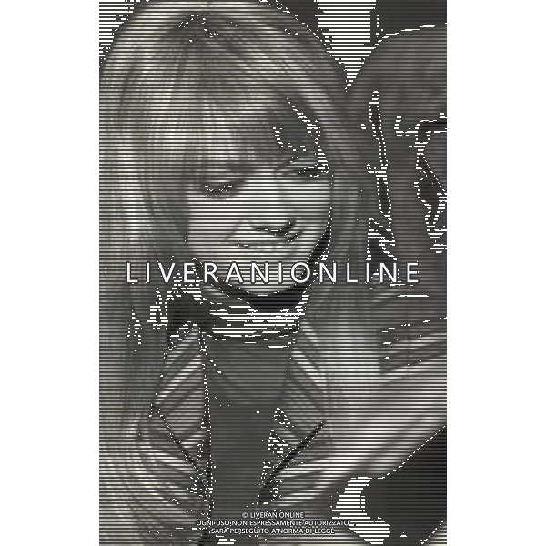 RETROSPETTIVA RITA PAVONE CANTANTE NELLA FOTO RITA PAVONE NELL\'ANNO 1968 AG ALDO LIVERANI SAS