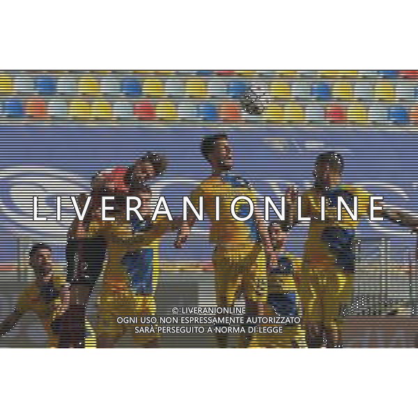 Frosinone vs Reggiana Campionato Serie B - 31 Giornata Stadio B.Stirpe - Frosinone 02-04-2021 nella foto Ariaudo anticipa Costa © Federico Gaetano / AGENZIA ALDO LIVERANI SAS