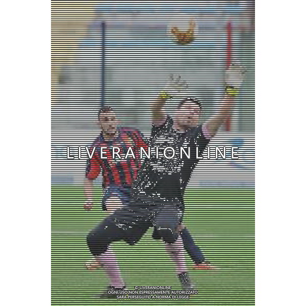 Santangeloi/LMedia - Casertana vs Palermo - Campionato di Calcio Serie C - Lega Pro 2020/2021 03 aprile 2021 - Stadio Alberto Pinto, Caserta, Italia Nella foto: Luigi Cuppone (Casertana) Alberto Pelagotti (Palermo) @Santangeloi/LMedia AG ALDO LIVERANI SAS