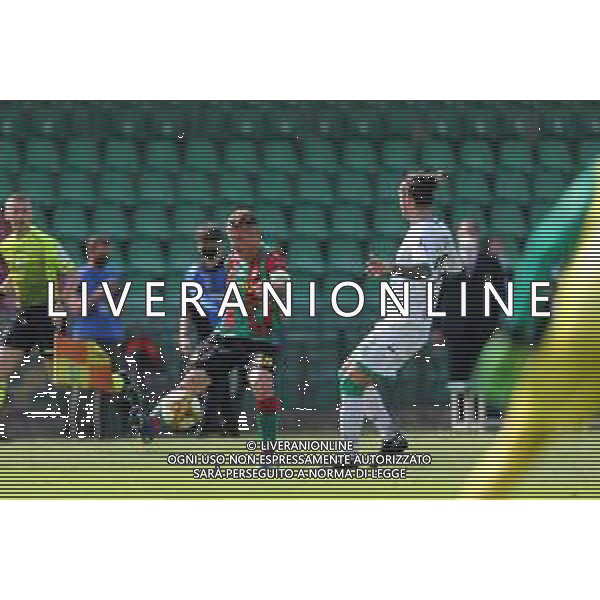 Marchettiu/LMedia - Ternana vs Avellino - Campionato di Calcio Serie C - Lega Pro 2020/2021 03 aprile 2021 - Stadio Liberati, Terni, Italia Nella foto: Marino Defendi (Ternana) vs Silvestri Luigi (Avellino) @Marchettiu/LMedia AG ALDO LIVERANI SAS