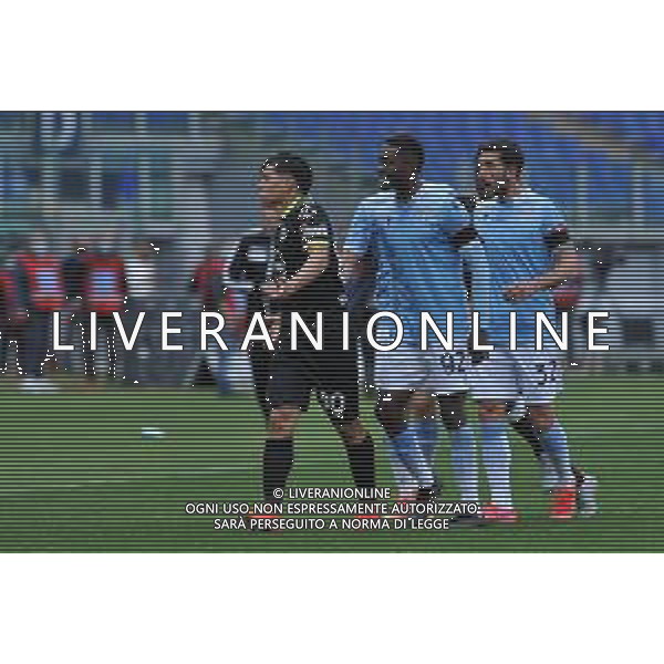 Lazio vs Spezia Campionato Serie A TIM - 29 giornata Stadio Olimpico - Roma 03-04-2021 nella foto Agudelo affrontato da Akpa Akpro foto federico gaetano-ag aldo liverani sas
