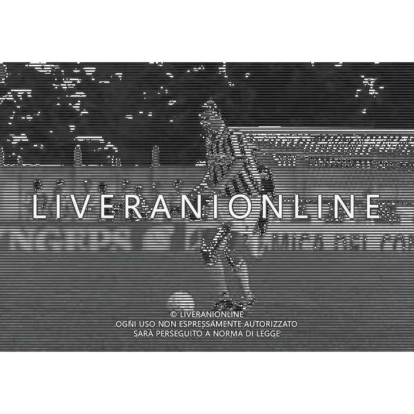 1996-1997 VILLAR PEROSA AMICHEVOLE JUVENTUS A -JUVENTUS B NELLA FOTO ZINEDINE ZIDANE AG ALDO LIVERANISAS