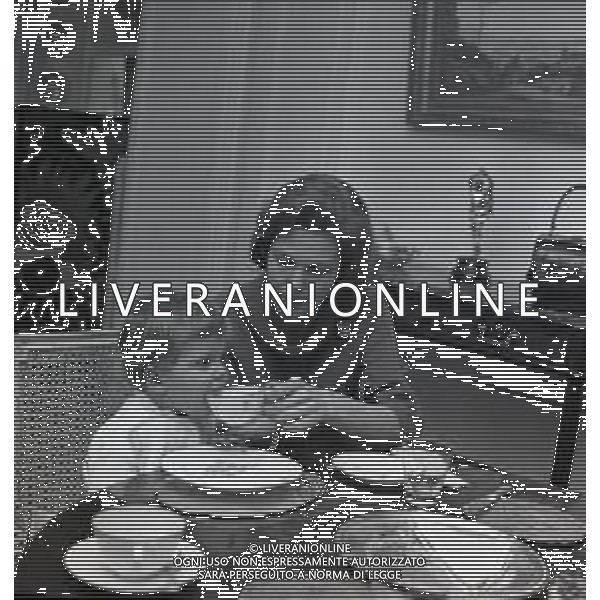 RETROSPETTIVA MARIA PIA DI SAVOLIA -REALI- NELLA FOTO MARIA PIA DI SAVOIA A PARIGI PER IL COMPLEANNO DEI GEMELLI SERGIO E ELENA 11-03-1965 AG ALDO LIVERANI SAS