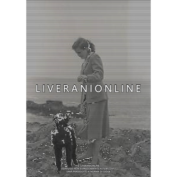 RETROSPETTIVA MARIA PIA DI SAVOLIA -REALI- NELLA FOTO MARIA PIA DI SAVOIA A CASCAIS NELL\'ANNO 1949 IN ESILIO AG ALDO LIVERANI SAS