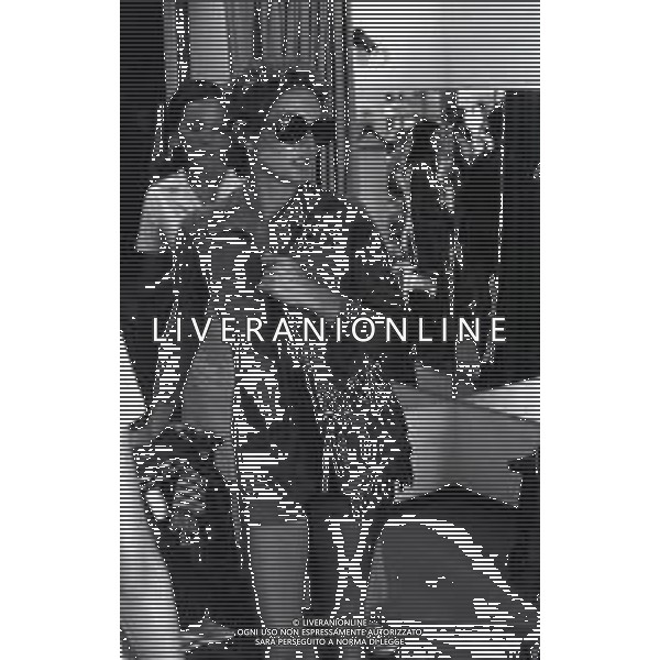 RETROSPETTIVA MARIA PIA DI SAVOLIA -REALI- NELLA FOTO MARIA PIA DI SAVOIA A SANTA MARGHERITA LIGURE NELL\'ANNO 1971 AG ALDO LIVERANI SAS 