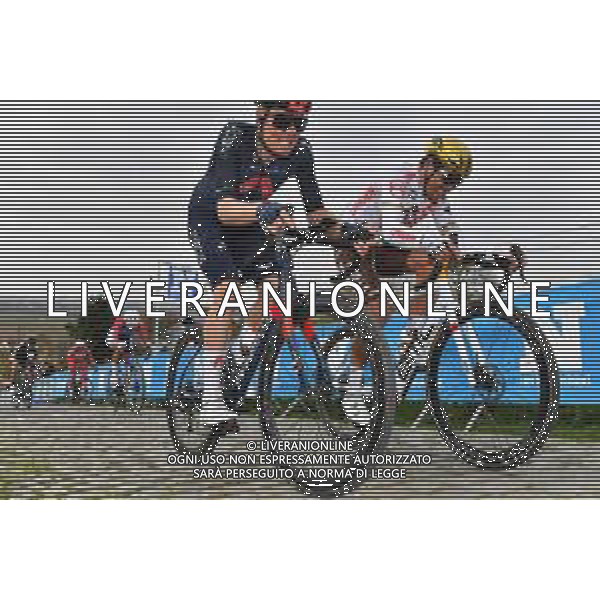 04-04-2021 Tour Des Flandres; 2021, Ineos Grenadiers; 2021, Ag2r - Citroen; Van Baarle, Dylan; Van Avermaet, Greg; Paterberg; FOTO STEFANO SIROTTI-AG ALDO LIVERANI SAS