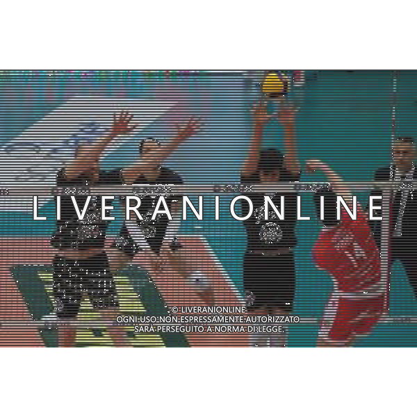 Tommasinio/LMedia - Playoff 5o posto - NBV Verona VS Consar Ravenna - Campionato di Volley Superlega Serie A 2020/2021 04 aprile 2021 - AGSM Forum, Verona, Italia Nella foto: Muro NBV Verona di Aidan Zingel - NBV Verona e Giulio Magalini - NBV Verona @Tommasinio/LMedia AG ALDO LIVERANI SAS