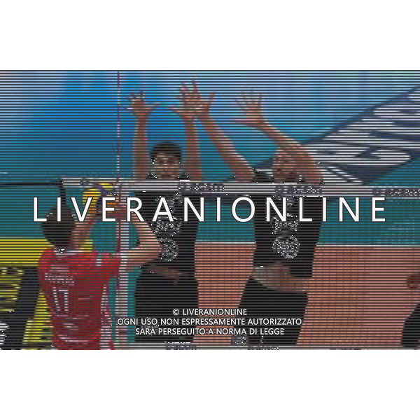 Tommasinio/LMedia - Playoff 5o posto - NBV Verona VS Consar Ravenna - Campionato di Volley Superlega Serie A 2020/2021 04 aprile 2021 - AGSM Forum, Verona, Italia Nella foto: Muro di Luca Spirito - NBV Verona e Aidan Zingel - NBV Verona @Tommasinio/LMedia AG ALDO LIVERANI SAS