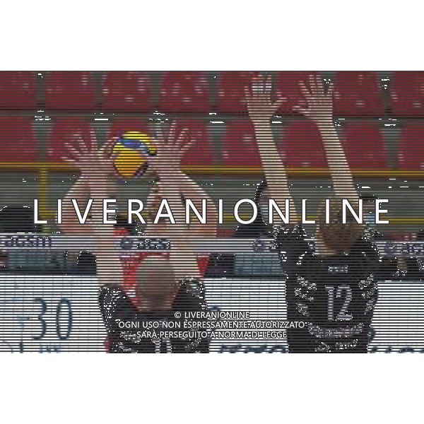 Tommasinio/LMedia - Playoff 5o posto - NBV Verona VS Consar Ravenna - Campionato di Volley Superlega Serie A 2020/2021 04 aprile 2021 - AGSM Forum, Verona, Italia Nella foto: Palleggio di Brandon Koppers - Consar Ravenna @Tommasinio/LMedia AG ALDO LIVERANI SAS