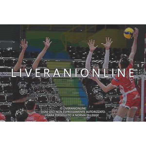 Tommasinio/LMedia - Playoff 5o posto - NBV Verona VS Consar Ravenna - Campionato di Volley Superlega Serie A 2020/2021 04 aprile 2021 - AGSM Forum, Verona, Italia Nella foto: Muro di Matey Kaziyski - NBV Verona e Jonas Aguenier - NBV Verona @Tommasinio/LMedia AG ALDO LIVERANI SAS
