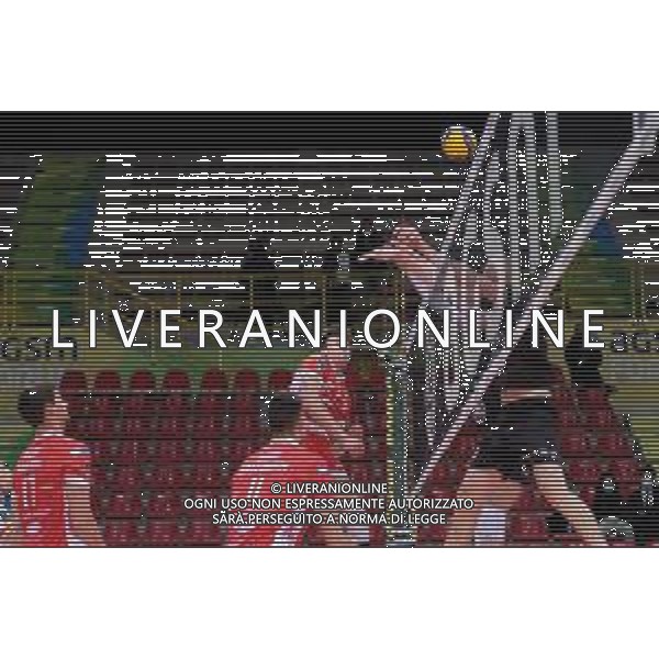 Tommasinio/LMedia - Playoff 5o posto - NBV Verona VS Consar Ravenna - Campionato di Volley Superlega Serie A 2020/2021 04 aprile 2021 - AGSM Forum, Verona, Italia Nella foto: Attacco di Francesco Recine - Consar Ravenna @Tommasinio/LMedia AG ALDO LIVERANI SAS