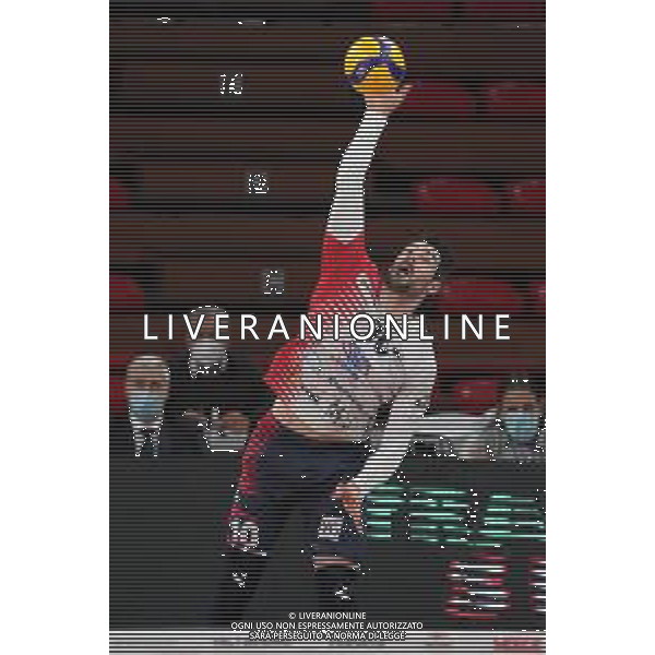 Cerquiglinio/LMedia - Playoff - Semifinali - Sir Safety Conad Perugia vs Vero Volley Monza - Campionato di Volley Superlega Serie A 2020/2021 04 aprile 2021 - Pala Barton, Perugia, Italia Nella foto: lanza filippo (n.10 vero volley monza) al servizio @Cerquiglinio/LMedia AG ALDO LIVERANI SAS