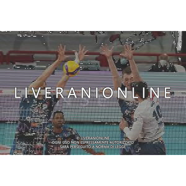 Cerquiglinio/LMedia - Playoff - Semifinali - Sir Safety Conad Perugia vs Vero Volley Monza - Campionato di Volley Superlega Serie A 2020/2021 04 aprile 2021 - Pala Barton, Perugia, Italia Nella foto: lanza filippo (n.10 vero volley monza) schiaccia @Cerquiglinio/LMedia AG ALDO LIVERANI SAS
