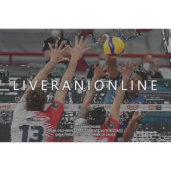 Cerquiglinio/LMedia - Playoff - Semifinali - Sir Safety Conad Perugia vs Vero Volley Monza - Campionato di Volley Superlega Serie A 2020/2021 04 aprile 2021 - Pala Barton, Perugia, Italia Nella foto: wilfredo leon venero (n.9 hitter spiker sir safety conad perugia) schiaccia @Cerquiglinio/LMedia AG ALDO LIVERANI SAS