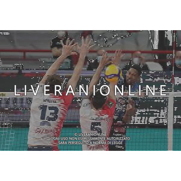 Cerquiglinio/LMedia - Playoff - Semifinali - Sir Safety Conad Perugia vs Vero Volley Monza - Campionato di Volley Superlega Serie A 2020/2021 04 aprile 2021 - Pala Barton, Perugia, Italia Nella foto: wilfredo leon venero (n.9 hitter spiker sir safety conad perugia) schiaccia @Cerquiglinio/LMedia AG ALDO LIVERANI SAS