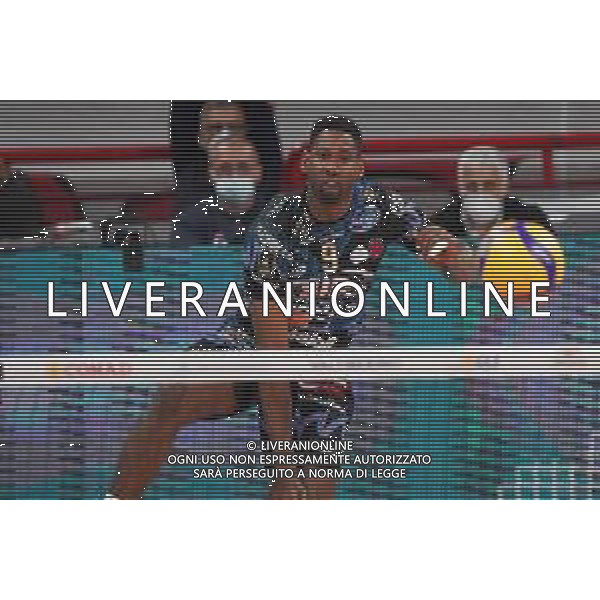 Cerquiglinio/LMedia - Playoff - Semifinali - Sir Safety Conad Perugia vs Vero Volley Monza - Campionato di Volley Superlega Serie A 2020/2021 04 aprile 2021 - Pala Barton, Perugia, Italia Nella foto: wilfredo leon venero (n.9 hitter spiker sir safety conad perugia)al servizio @Cerquiglinio/LMedia AG ALDO LIVERANI SAS