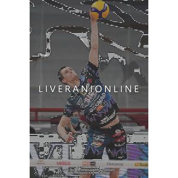 Cerquiglinio/LMedia - Playoff - Semifinali - Sir Safety Conad Perugia vs Vero Volley Monza - Campionato di Volley Superlega Serie A 2020/2021 04 aprile 2021 - Pala Barton, Perugia, Italia Nella foto: muzaj maciej (n.15 sir safety conad perugia) al servizio @Cerquiglinio/LMedia AG ALDO LIVERANI SAS