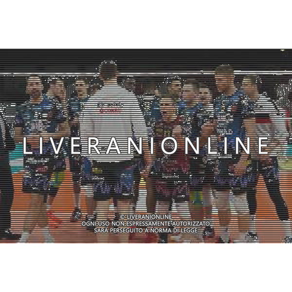 Cerquiglinio/LMedia - Playoff - Semifinali - Sir Safety Conad Perugia vs Vero Volley Monza - Campionato di Volley Superlega Serie A 2020/2021 04 aprile 2021 - Pala Barton, Perugia, Italia Nella foto: sir safety conad esulta per la vittoria che consente l\' accesso alla finale scudetto @Cerquiglinio/LMedia AG ALDO LIVERANI SAS