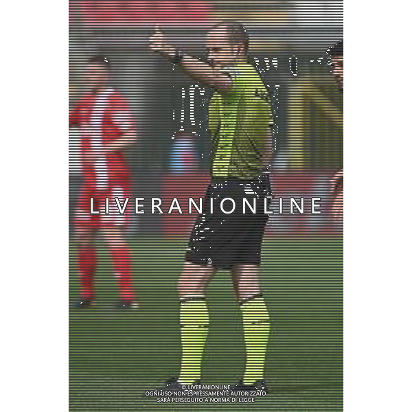 © TVRG l\'arbitro Daniel Amabile di Vicenza Monza vs Pescara Campionato Serie BKT - 32a giornata Monza 05-04-2021 U-Power Stadium foto Roberto Garavaglia/ag. Aldo Liverani sas