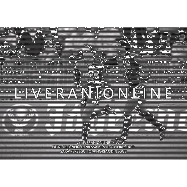 08-10-1989 BRESCIA CAMPIONATO DI CALCIO SERIE B BRESCIA-CAGLIARI 1-2 NELLA FOTO ESULTANZA RAFFAELE PAOLINO AG ALDO LIVERANI SAS