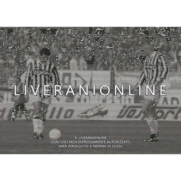 14-03-1993 BRESCIA CAMPIONATO DI CALCIO SERIE A BRESCIA JUVENTUS 2-0 NELLA FOTO ROBERTO BAGGIO E FABRIZIO RAVANELLI AG ALDO LIVERANI SAS