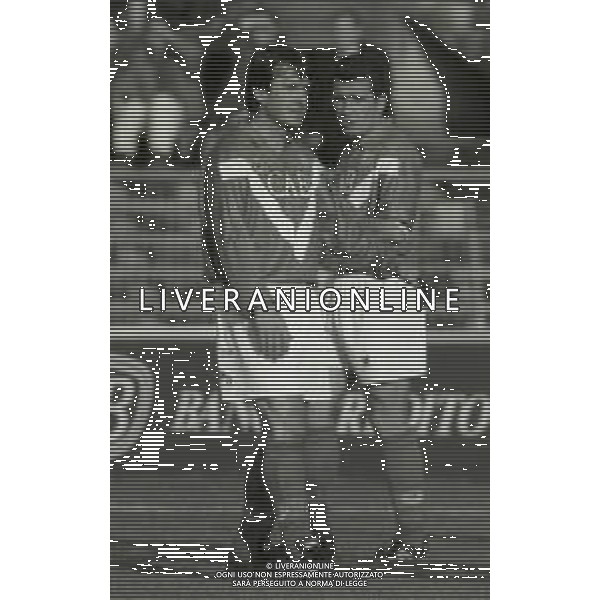 06-12-1992 BRESCIA-CAMPIONATO DI CALCIO SERIE A BRESCIA-GENOA 2-2 NELLA FOTO DORIN MATEUT E GHEORGHE HAGI AG ALDO LIVERANI SAS