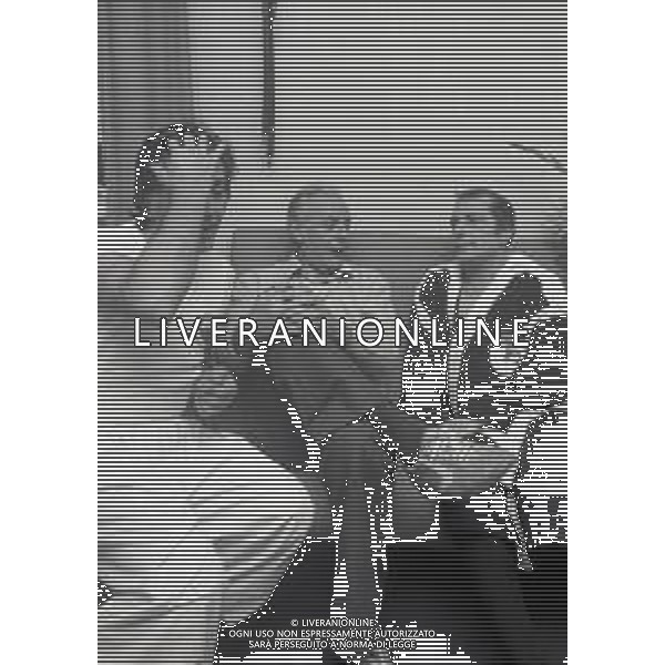 RETROSPETTIVA DAFIO FO ATTORE NELLA FOTO DARIO FO A MILANO CON RIC E GIAN NELL\'ANNO 1977 RICCARDO MINIGGIO E GIANFABIO BOSCO AG ALDO LIVERANI SAS