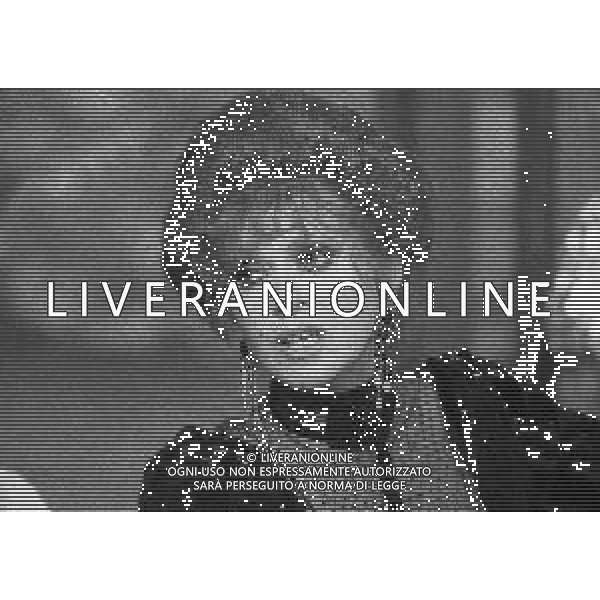 RETROSPETTIVA FRANCA RAME ATTRICE NELLA FOTO FRANCA RAME NELLA COMMEDIA TELEVISIVA “SIGNORA WARREN“ NELL\'ANNO 1980 AG ALDO LIVERANI SAS 