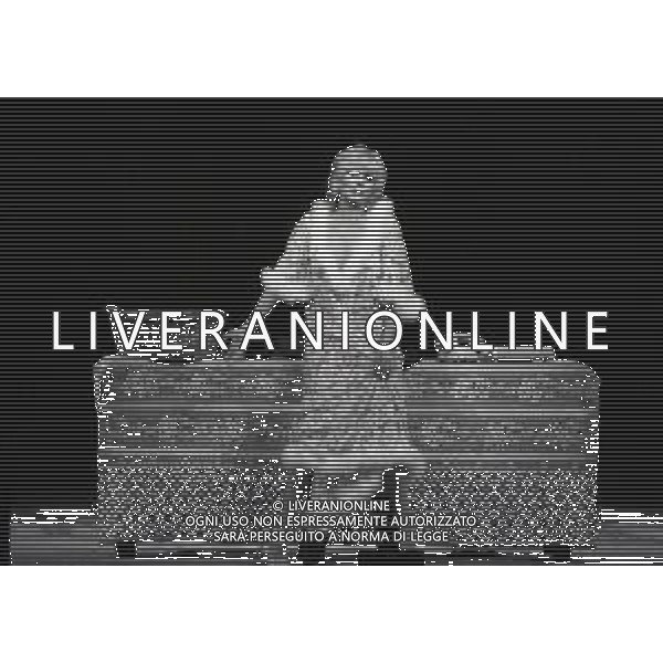 RETROSPETTIVA FRANCA RAME ATTRICE NELLA FOTO FRANCA RAME AL TEATRO ODEON A MILANO NELL\'ANNO 1981 AG ALDO LIVERANI SAS 