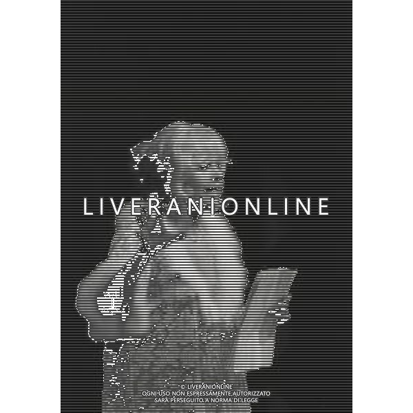 RETROSPETTIVA FRANCA RAME ATTRICE NELLA FOTO FRANCA RAME AL TEATRO ODEON A MILANO NELL\'ANNO 1981 AG ALDO LIVERANI SAS 