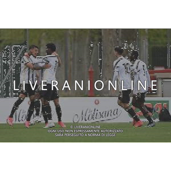 © TVRG esultanza Juventus dopo il gol dell\'1 a 0 Cosimo Da Graca Milan vs Juventus Campionato Primavera 1 TIM - 18a giornata Milano 10-04-2021 centro sportivo Peppino Vismara foto Roberto Garavaglia/ag. Aldo Liverani sas/ AGENZIA ALDO LIVERANI SAS