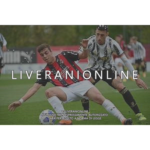 ¬© TVRG Youns El Hilali (Milan) e Alessandro Riccio (Juventus) Milan vs Juventus Campionato Primavera 1 TIM - 18a giornata Milano 10-04-2021 centro sportivo Peppino Vismara foto Roberto Garavaglia/ag. Aldo Liverani sas/ AGENZIA ALDO LIVERANI SAS
