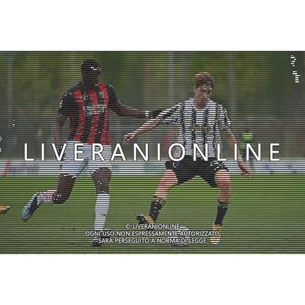 ¬© TVRG Coli Saco (Milan) e Fabio Miretti (Juventus) Milan vs Juventus Campionato Primavera 1 TIM - 18a giornata Milano 10-04-2021 centro sportivo Peppino Vismara foto Roberto Garavaglia/ag. Aldo Liverani sas/ AGENZIA ALDO LIVERANI SAS