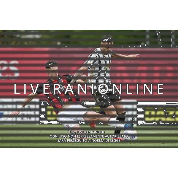¬© TVRG Cosimo Da Graca (Juventus) e Nikolaos Michelis (Milan) Milan vs Juventus Campionato Primavera 1 TIM - 18a giornata Milano 10-04-2021 centro sportivo Peppino Vismara foto Roberto Garavaglia/ag. Aldo Liverani sas/ AGENZIA ALDO LIVERANI SAS