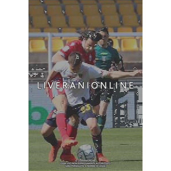 Lecce vs Spal Campionato calcio Serie BKT 10.04.2021 nella foto Bjorkengren con SERGIO FLOCCARI ©Fabio Serino / AGENZIA ALDO LIVERANI SAS