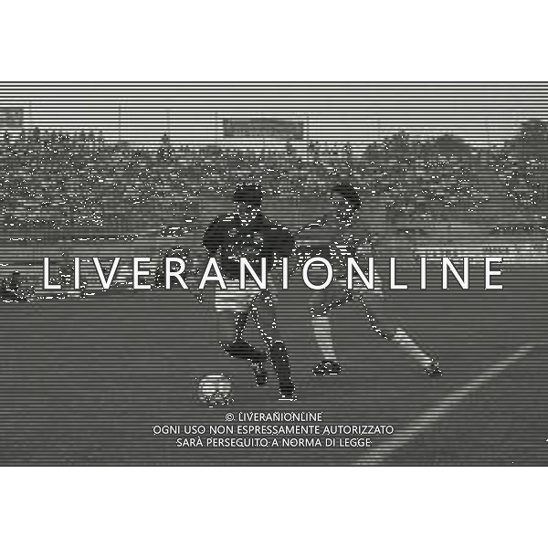 16-09-1990 BRESCIA CAMPIONATO DI CALCIO SERIE B BRESCIA -SALERNITANA 1-2 NELLA FOTO AZIONE DI GIOCO AG ALDO LIVERANI SAS