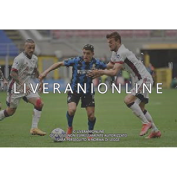 Alexis Sanchez (Inter) e Daniele Rugani (Cagliari) Inter vs Cagliari Campionato Serie A TIM - 30a giornata Milano 11-04-2021 Stadio Giuseppe Meazza - San Siro foto Roberto Garavaglia/ag. Aldo Liverani sas / AGENZIA ALDO LIVERANI SAS