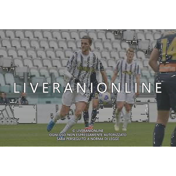 ©Alessandro Falzone/Agenzia Aldo Liverani Torino 11.04.2021 Stadio Allianz Stadium Juventus vs Genoa Serie A Tim 2020-2021 Nella foto : ADRIEN RABIOT ©FALZONE / AGENZIA ALDO LIVERANI SAS