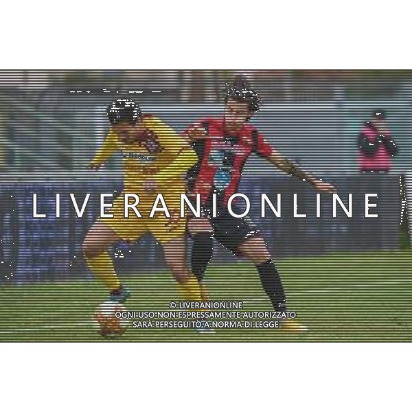 Fagiolinia/LMedia - Lucchese vs Livorno - Campionato di Calcio Serie C - Lega Pro 2020/2021 11 aprile 2021 - Stadio Porta Elisa, Lucca, Italia Nella foto: Andrea Gemignani (Livorno) contrastato da Matteo Panati (Lucchese) @Fagiolinia/LMedia/ AGENZIA ALDO LIVERANI SAS