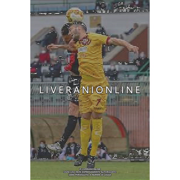 Fagiolinia/LMedia - Lucchese vs Livorno - Campionato di Calcio Serie C - Lega Pro 2020/2021 11 aprile 2021 - Stadio Porta Elisa, Lucca, Italia Nella foto: Duello aereo tra Maikol Benassi (Lucchese) e Edoardo Blondett (Livorno) @Fagiolinia/LMedia/ AGENZIA ALDO LIVERANI SAS