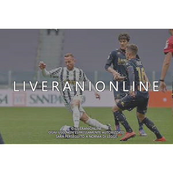 ©Alessandro Falzone/Agenzia Aldo Liverani Torino 11.04.2021 Stadio Allianz Stadium Juventus vs Genoa Serie A Tim 2020-2021 Nella foto : ARTHUR ©FALZONE / AGENZIA ALDO LIVERANI SAS