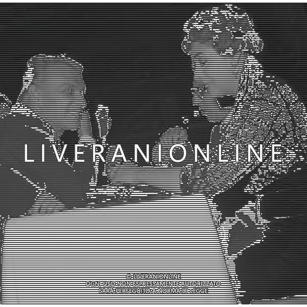 RETROSPETTIVA GIORGIO ALBERTAZZI ATTORE NELLA FOTO GIORGIO ALBERTAZZI CON ANNA PROCLEMER A ROMA NELL\'ANNO 1959 AG ALDO LIVERANI SAS