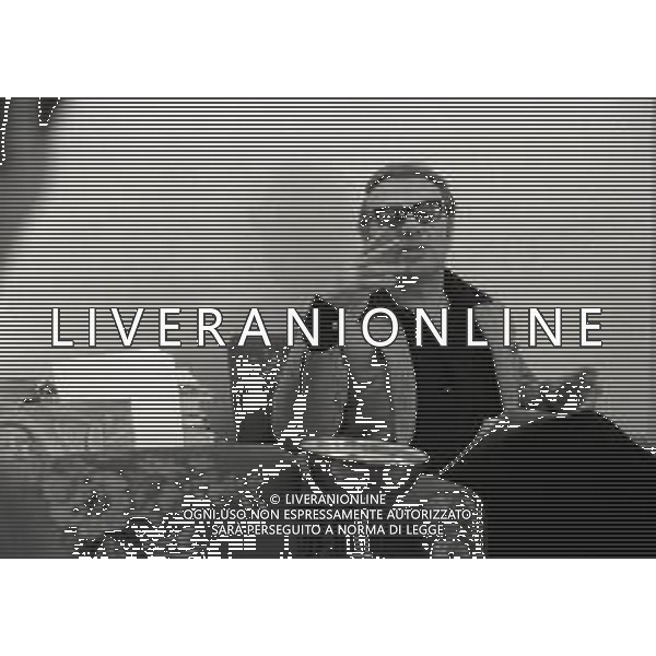 RETROSPETTIVA GIORGIO ALBERTAZZI ATTORE NELLA FOTO GIORGIO ALBERTAZZI NELL\'ANNO 1967 A MILANO AG ALDO LIVERANI SAS   