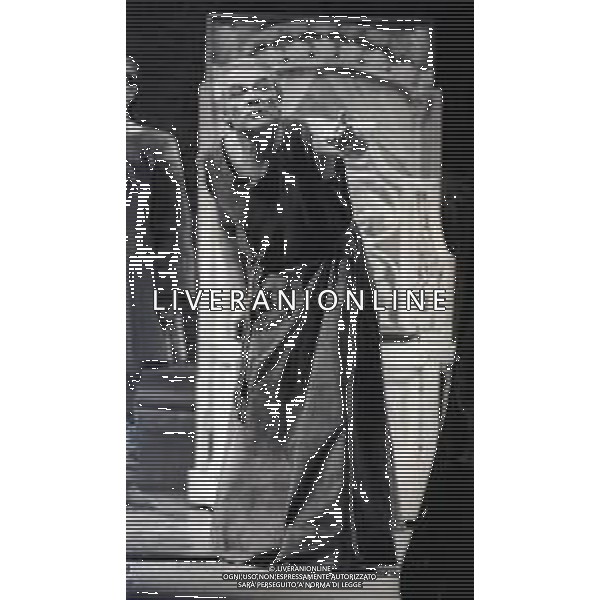 RETROSPETTIVA GIORGIO ALBERTAZZI ATTORE NELLA FOTO GIORGIO ALBERTAZZI NELLA COMMEDIA TEATRALE “ENRICO IV “AL TEATRO DEL NOVECENTO A MILANO AG ALDO LIVERANI SAS