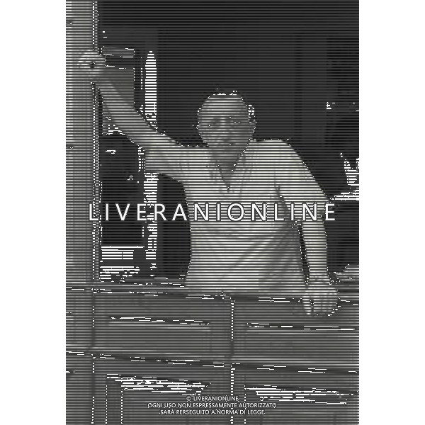 RETROSPETTIVA CARLO DELLE PIANE ATTORE NELLA FOTO CARLO DELLE PIANE A PORRETTA TERME NEL FILM“UNA GITA SCOLASTICA“ NELL\'ANNO 1983 AG ALDO LIVERANI SAS