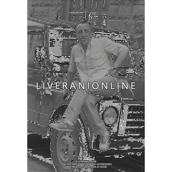 RETROSPETTIVA CARLO DELLE PIANE ATTORE NELLA FOTO CARLO DELLE PIANE A PORRETTA TERME NEL FILM“UNA GITA SCOLASTICA“ NELL\'ANNO 1983 AG ALDO LIVERANI SAS