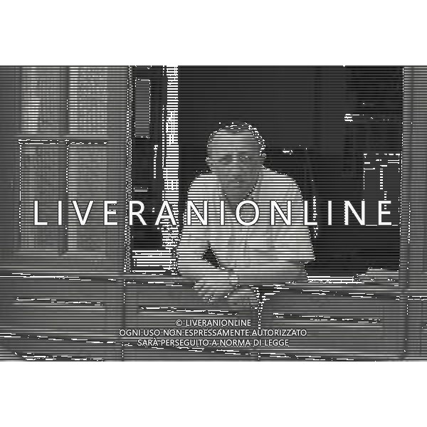 RETROSPETTIVA CARLO DELLE PIANE ATTORE NELLA FOTO CARLO DELLE PIANE A PORRETTA TERME NEL FILM“UNA GITA SCOLASTICA“ NELL\'ANNO 1983 AG ALDO LIVERANI SAS