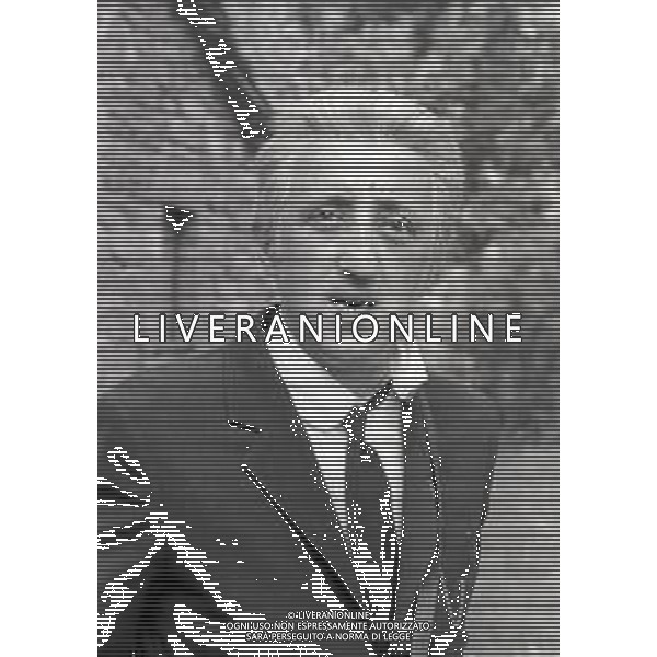 RETROSPETTIVA CARLO DELLE PIANE ATTORE NELLA FOTO CARLO DELLE PIANE A PORRETTA TERME NEL FILM“UNA GITA SCOLASTICA“ NELL\'ANNO 1983 AG ALDO LIVERANI SAS