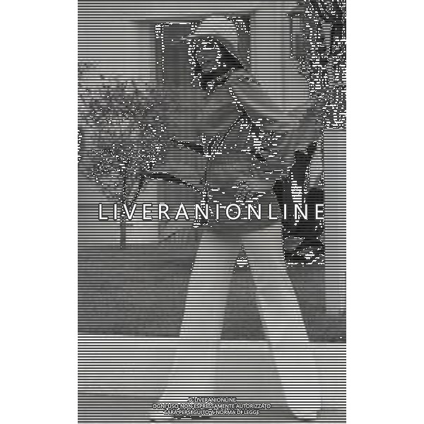 RETROSPETTIVA SYDNE ROME ATTRICE NELLA FOTO SYDNE ROME A CANNES NELL\'ANNO 1973 AG ALDO LIVERANI SAS